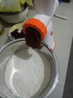 红枣全麦馒头的做法 步骤1