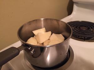 牛油果土豆泥的做法 步骤1