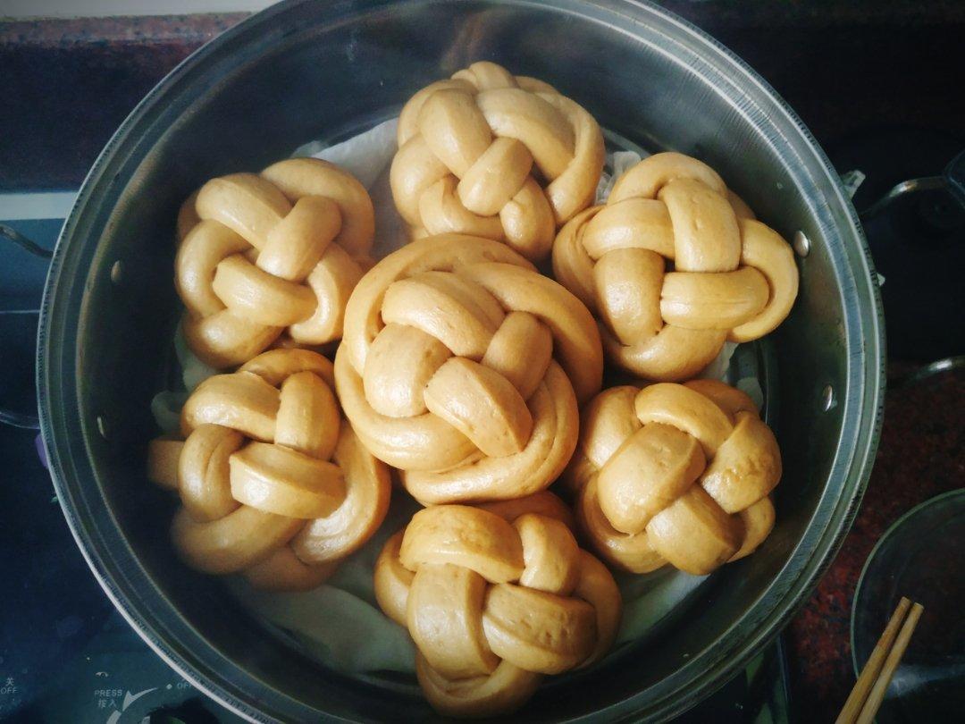 柔软又弹牙的红糖馒头
