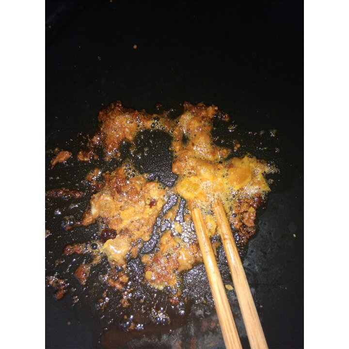 蛋黄酥 Danhuangsu
