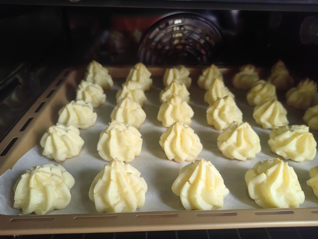 新手也能轻松成功的泡芙配方，详细图解