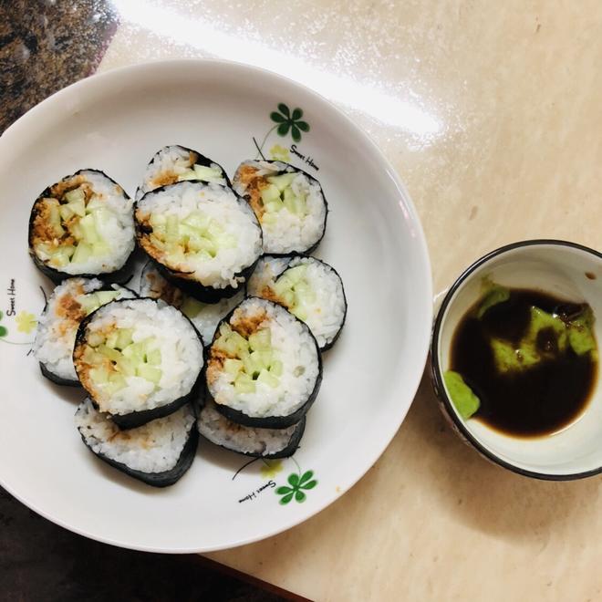 海苔青瓜🥒寿司小卷的做法