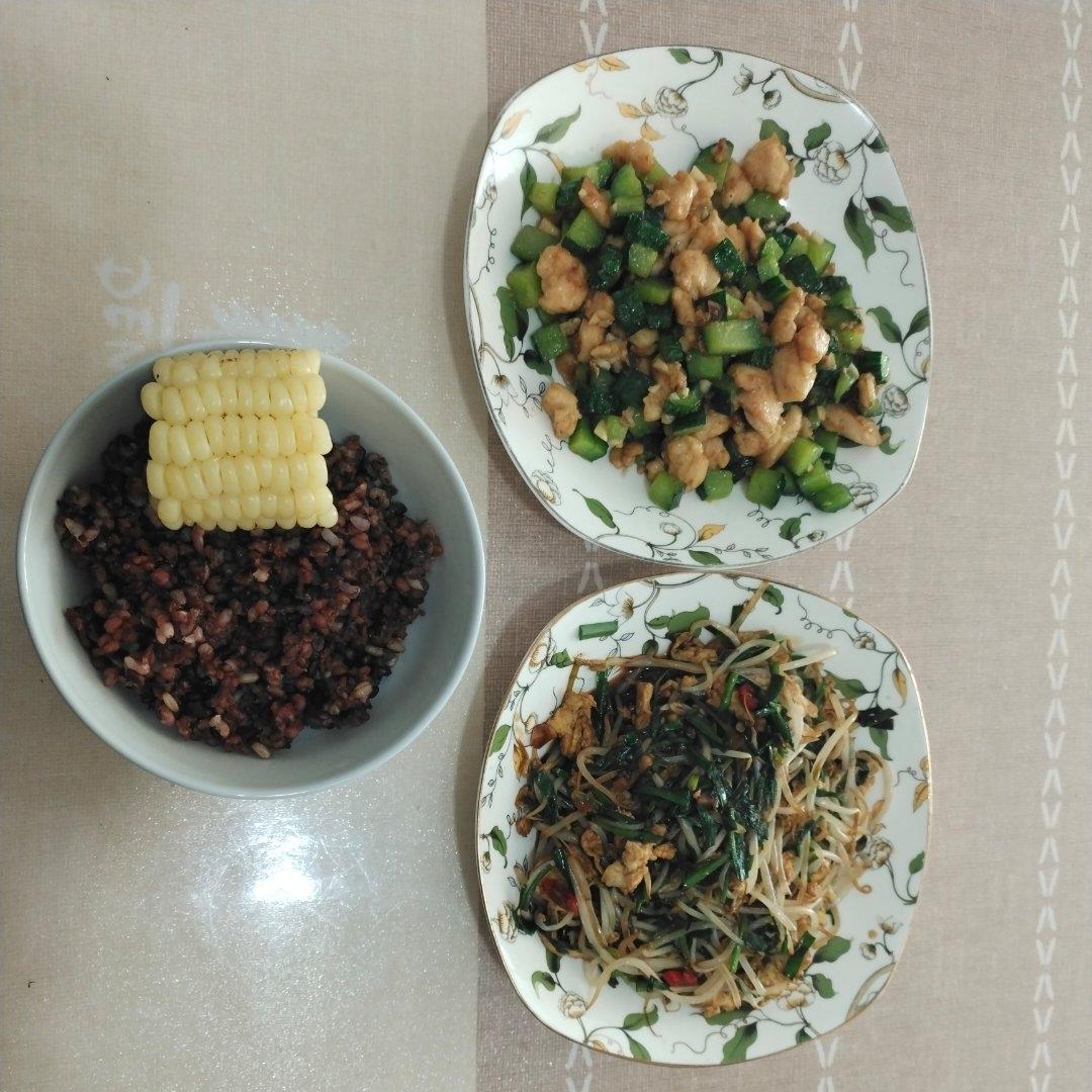 【减脂餐No.3】好吃不胖的黄瓜炒鸡丁 超简单