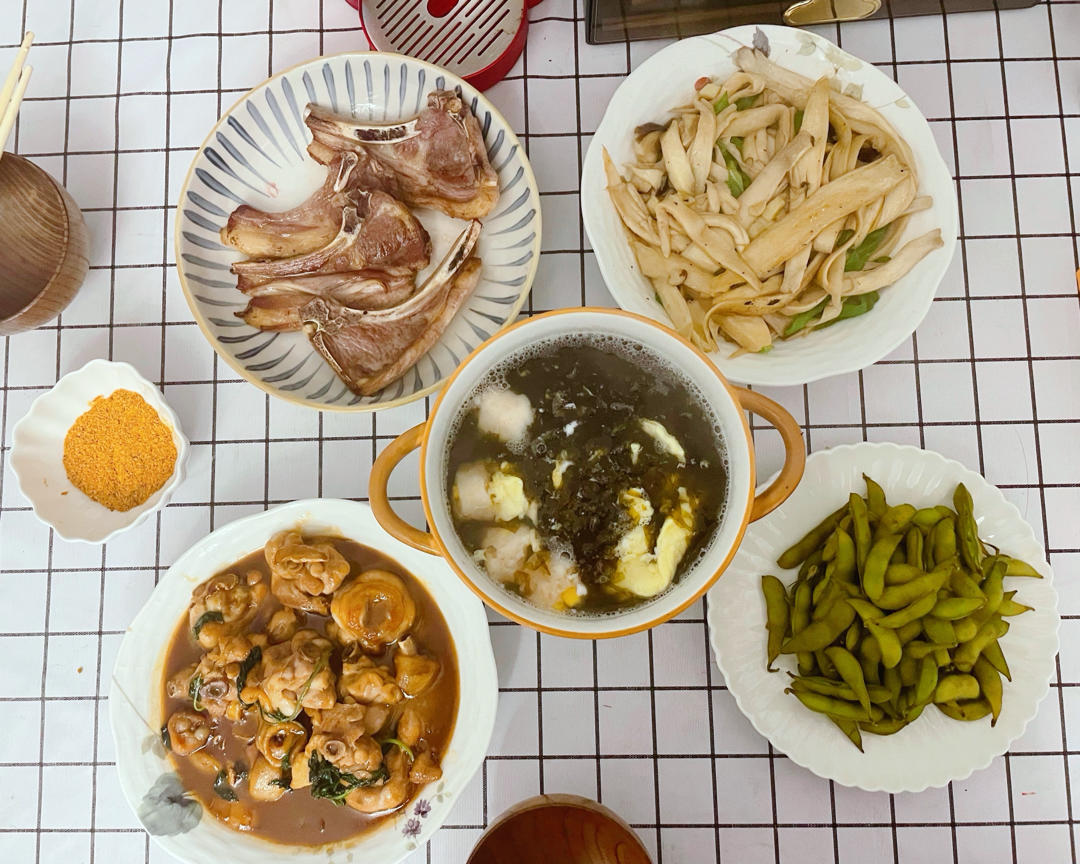 台湾三杯鸡 Stewed Chicken with Ginger and Wine in Casserole