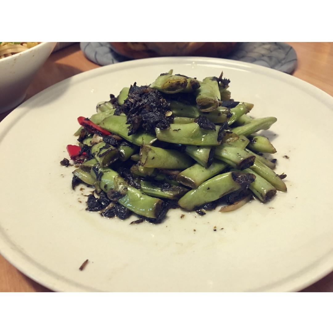 橄榄菜四季豆