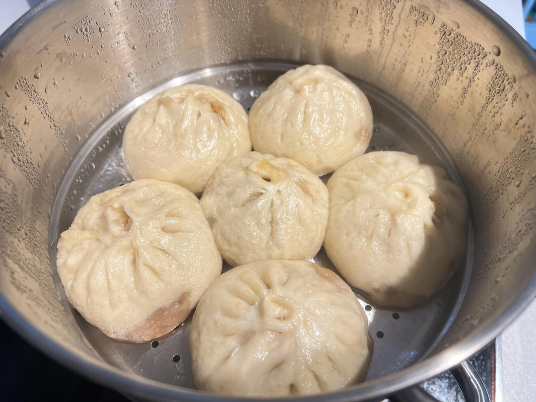鲜美多汁肉包/可爱猪仔豆沙包