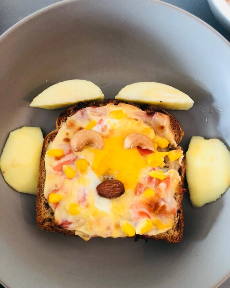 吐司太阳蛋披萨