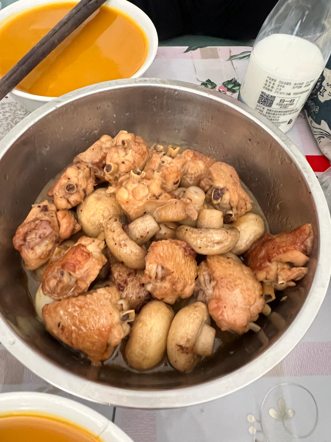 鲜美爽滑 口蘑滑鸡