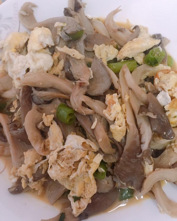辣椒蘑菇炒蛋