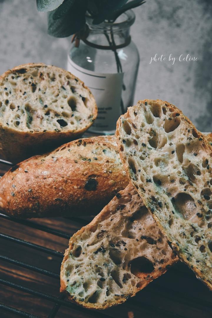 家庭烤箱法棍之一：多谷物法棍（国产高低粉-波兰种-隔夜冷藏法）