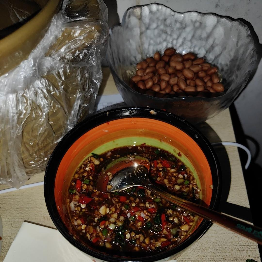 夏天百吃不腻的凉拌黄瓜木耳，酸辣开胃好吃到爆