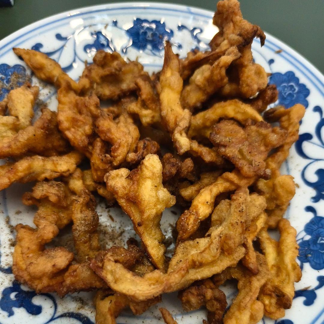椒盐蘑菇-超好吃的下酒菜