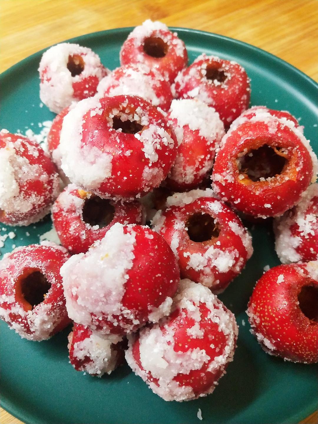 子佳芫颢做的超简单的山楂雪球