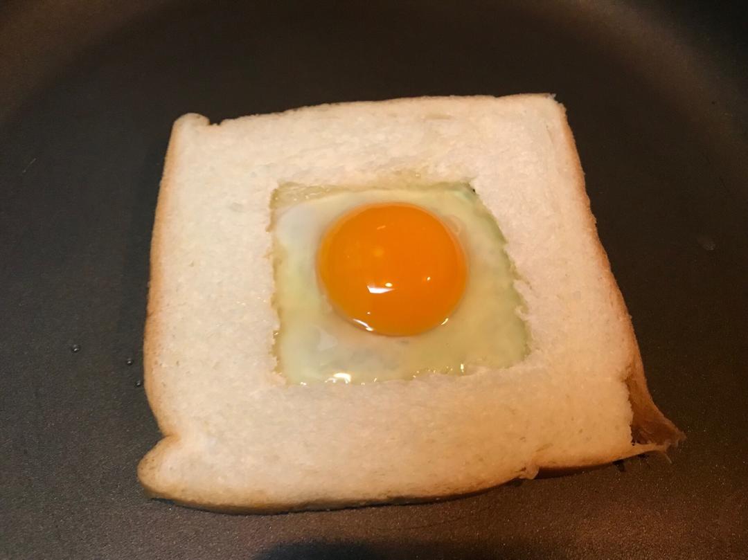 喜东东--做的一片吐司三明治