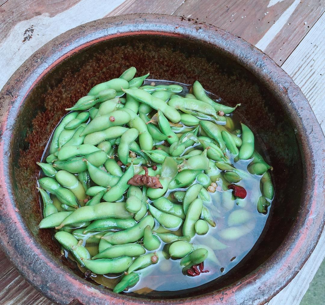 厨师长教你一道小吃：“盐水毛豆”的家常做法，好吃的停不下来