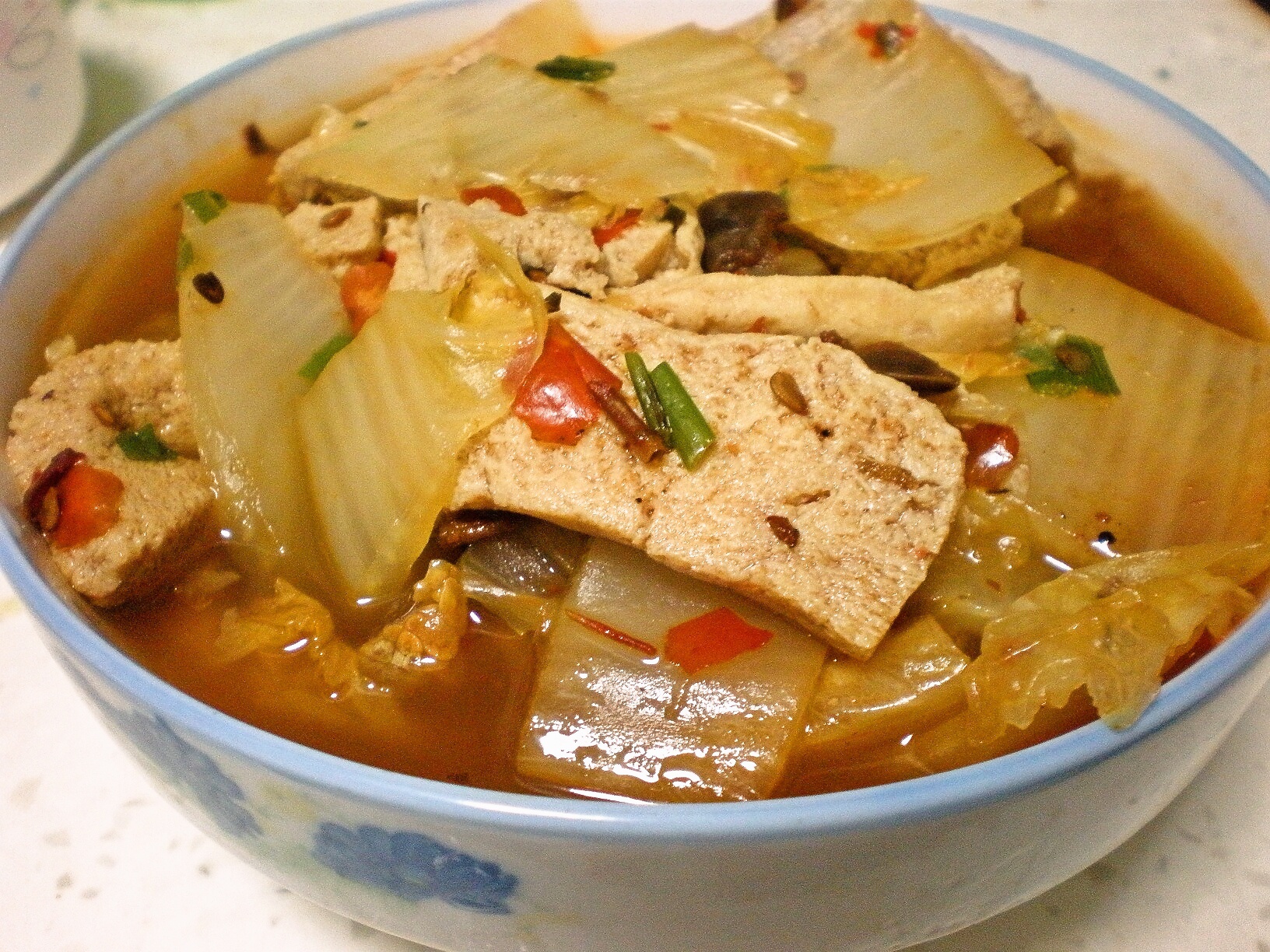 辣味白菜炖冻豆腐