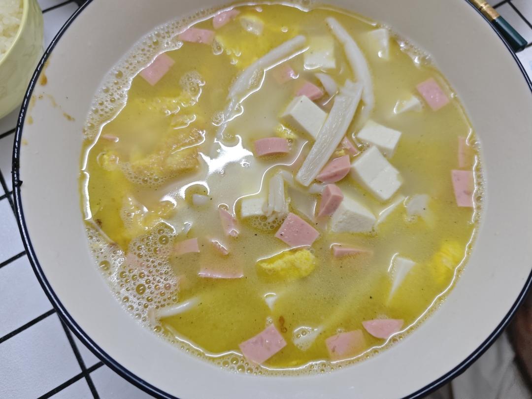 蟹味菇豆腐汤丨健康营养身体壮！！