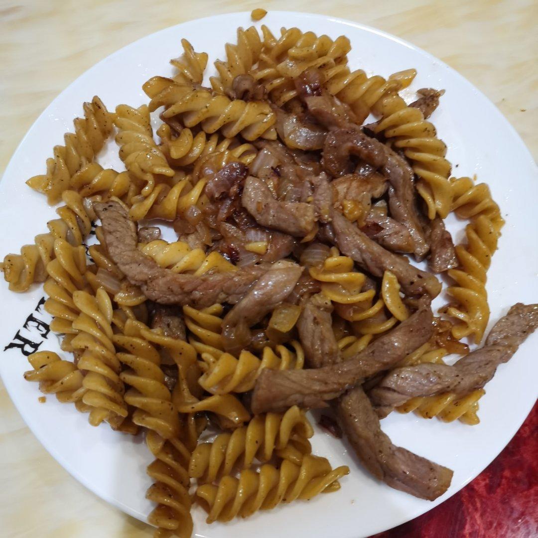 黑椒牛柳意面（螺旋面）