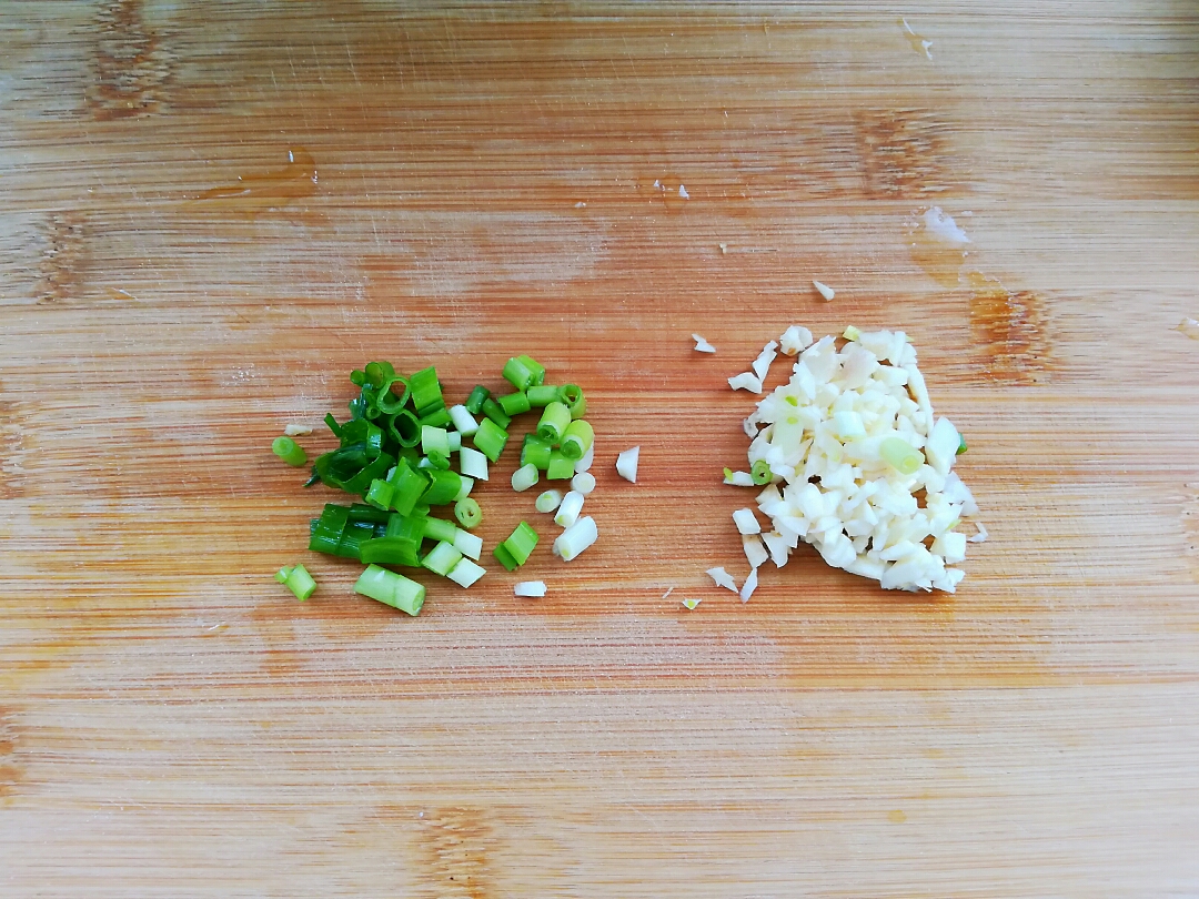 炒＋酱扒菠菜的做法 步骤5