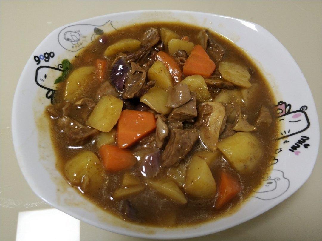 咖喱牛腩