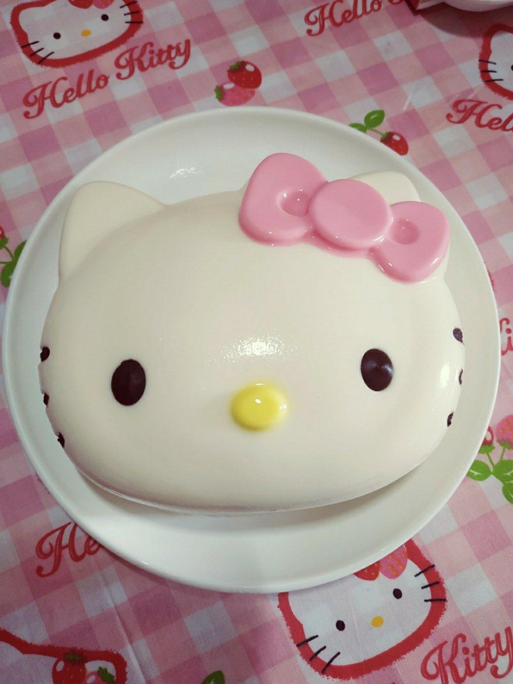 hellokitty酸奶慕斯