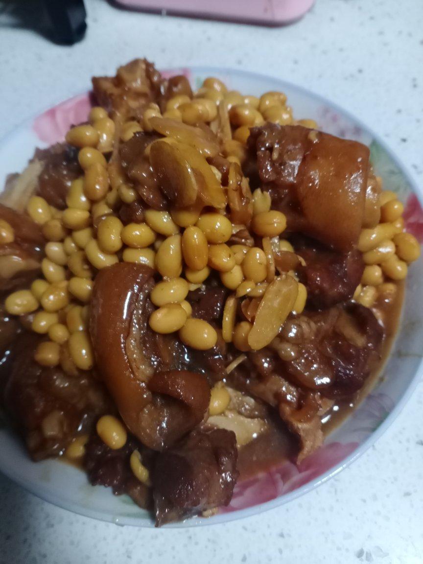 黄豆焖猪蹄（高压锅）