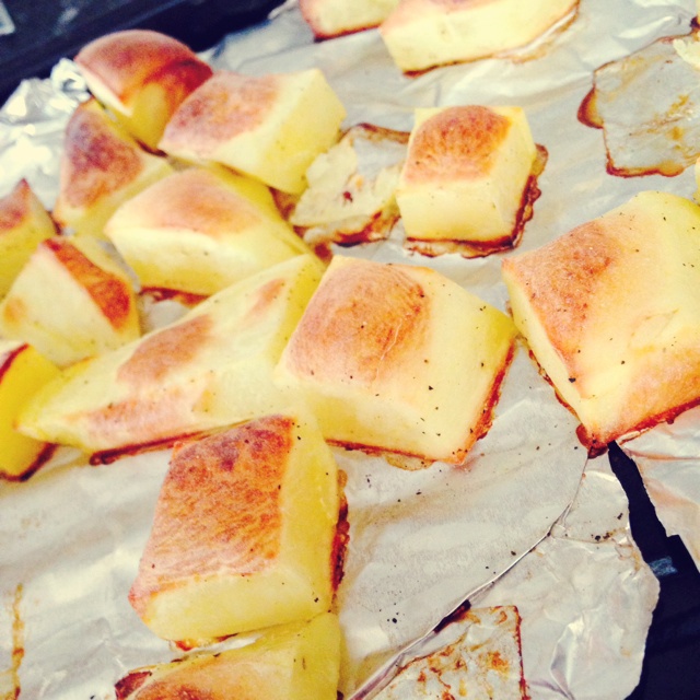 健康无油烤土豆块