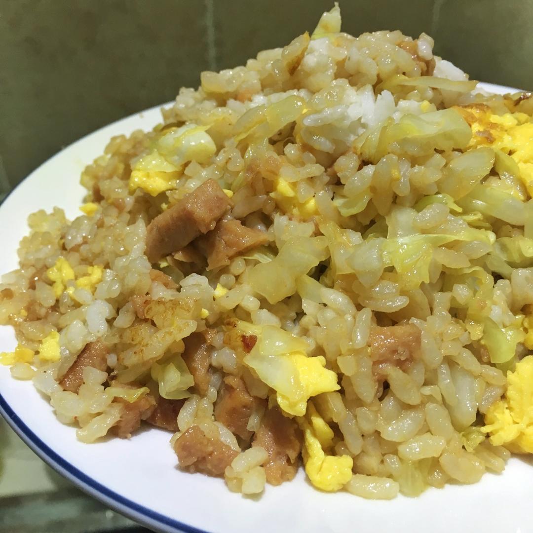 包菜蛋炒饭