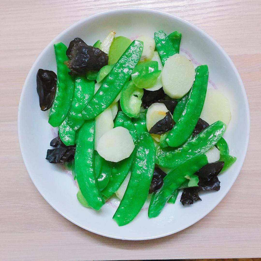 简单好吃的山药木耳炒荷兰豆