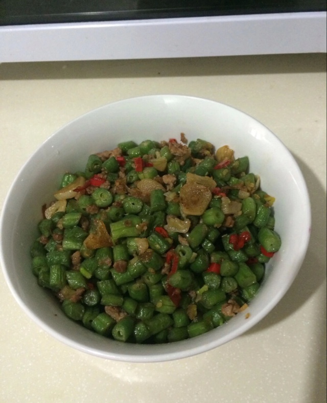 肉沫豆角下饭菜