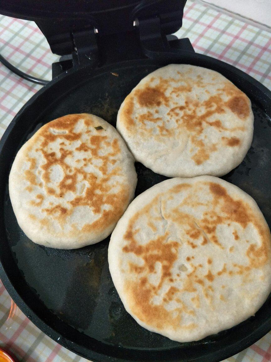 皮薄馅大～韭菜鸡蛋饼