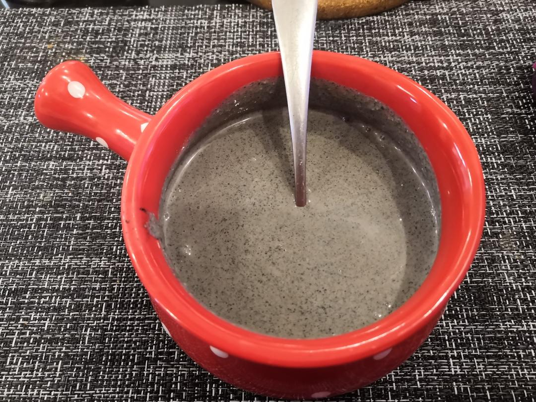 家庭低糖牛奶核桃芝麻糊（豆浆机版）的做法