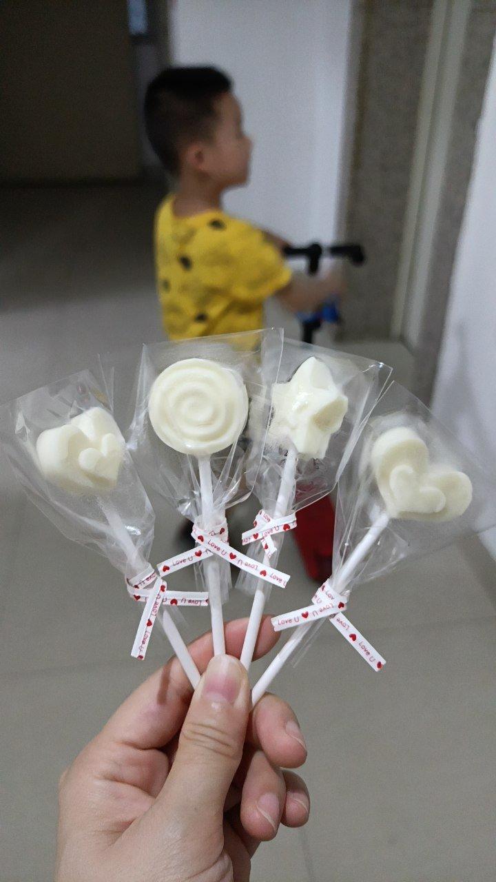 奶酪棒（秒杀市面上的妙可蓝多、女儿每天至少吃两支）