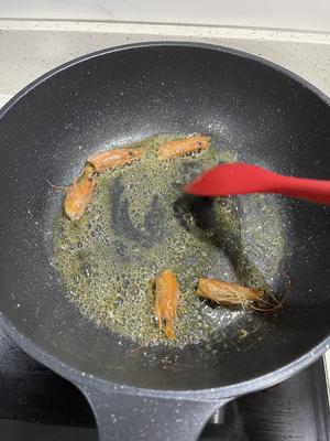 蔬菜虾仁面的做法 步骤5