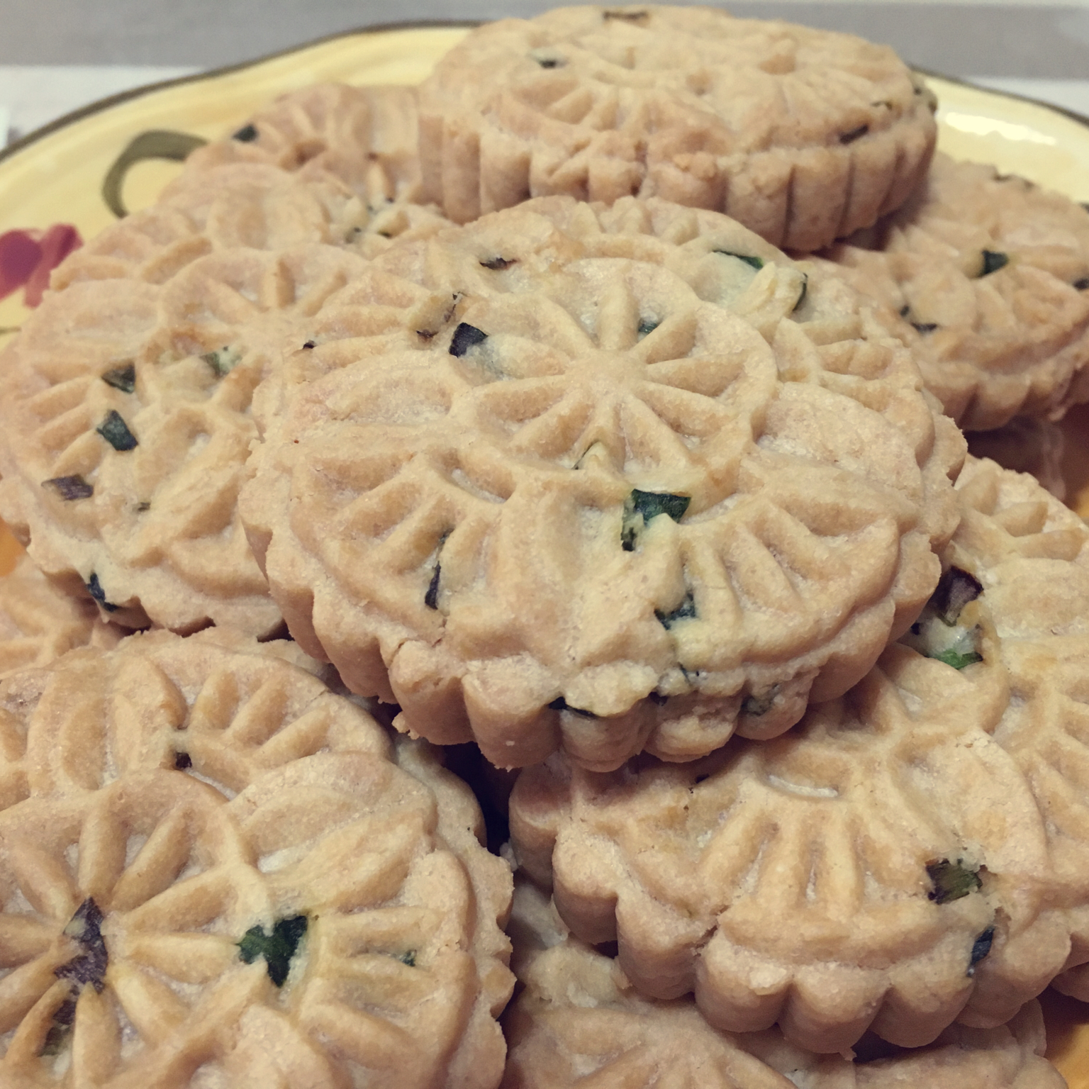 种香菜668做的葱香桃酥