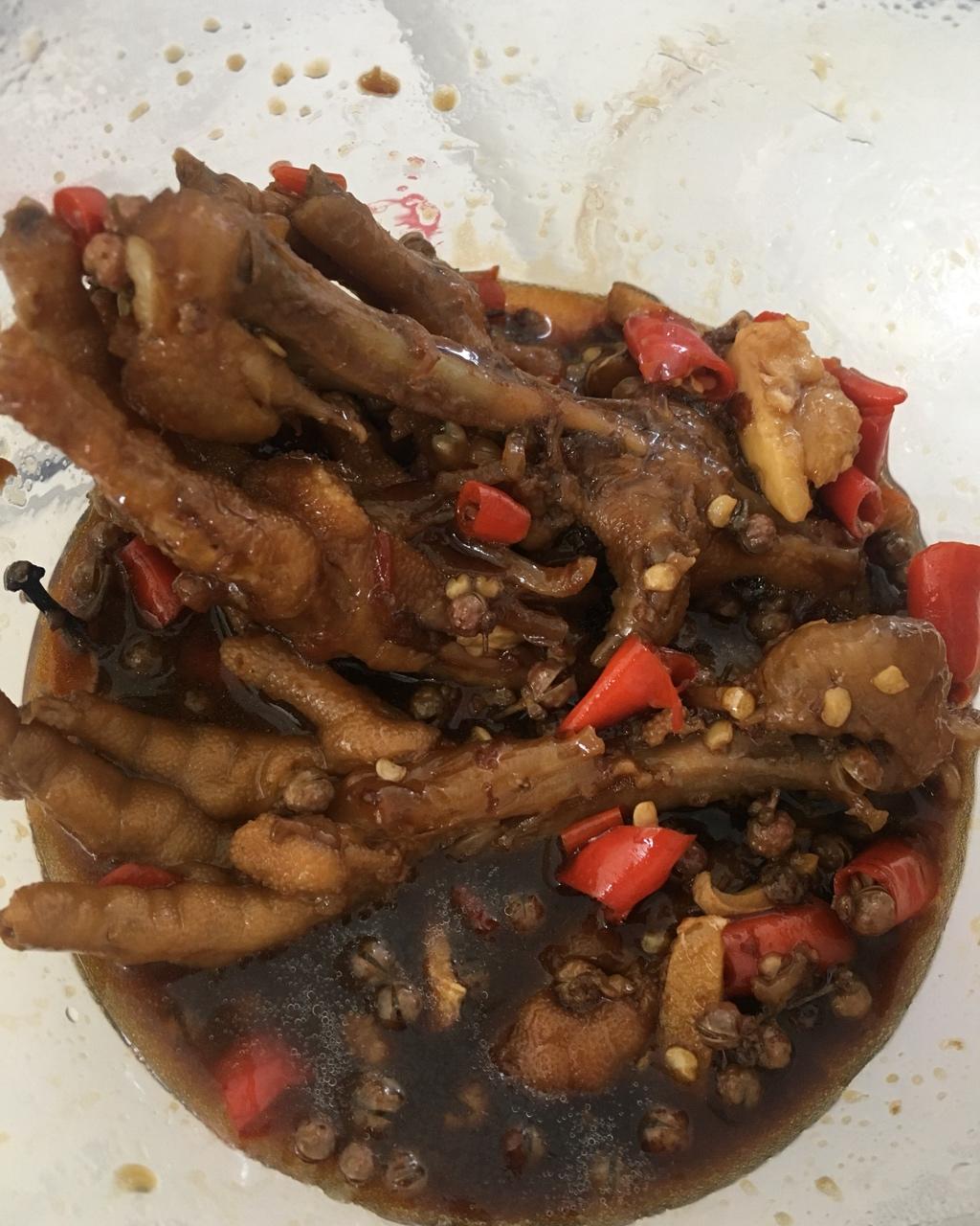 香辣烧鸡爪