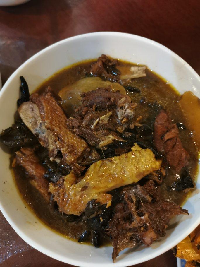 小鸡炖蘑菇