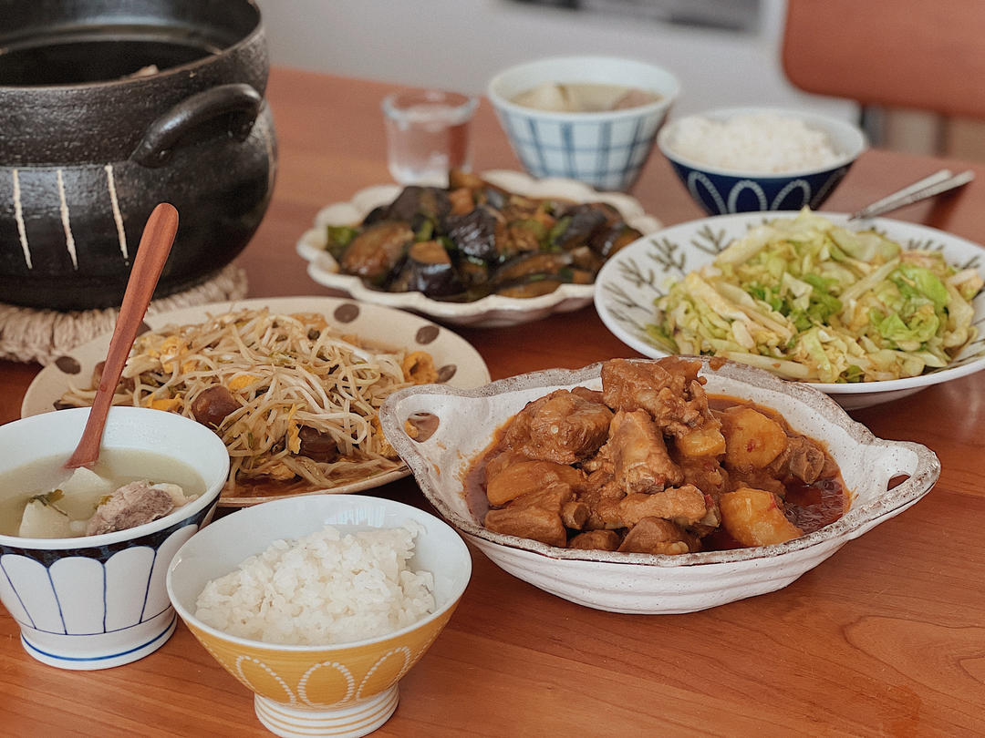 鲜香爽脆炒豆芽