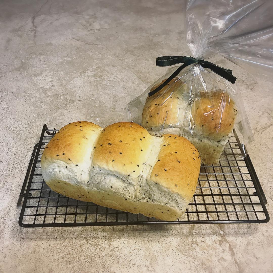 金大旺的黑芝麻吐司