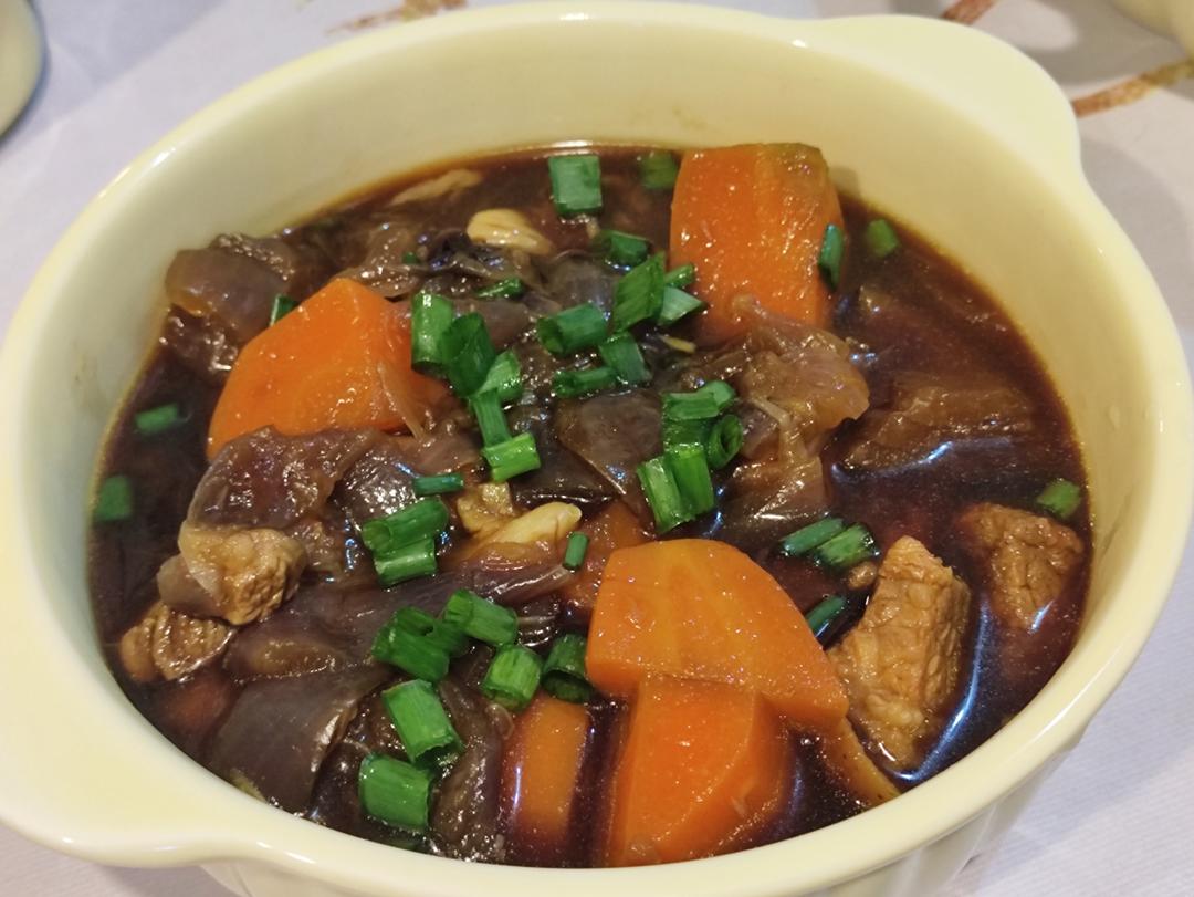 电饭煲炖牛腩