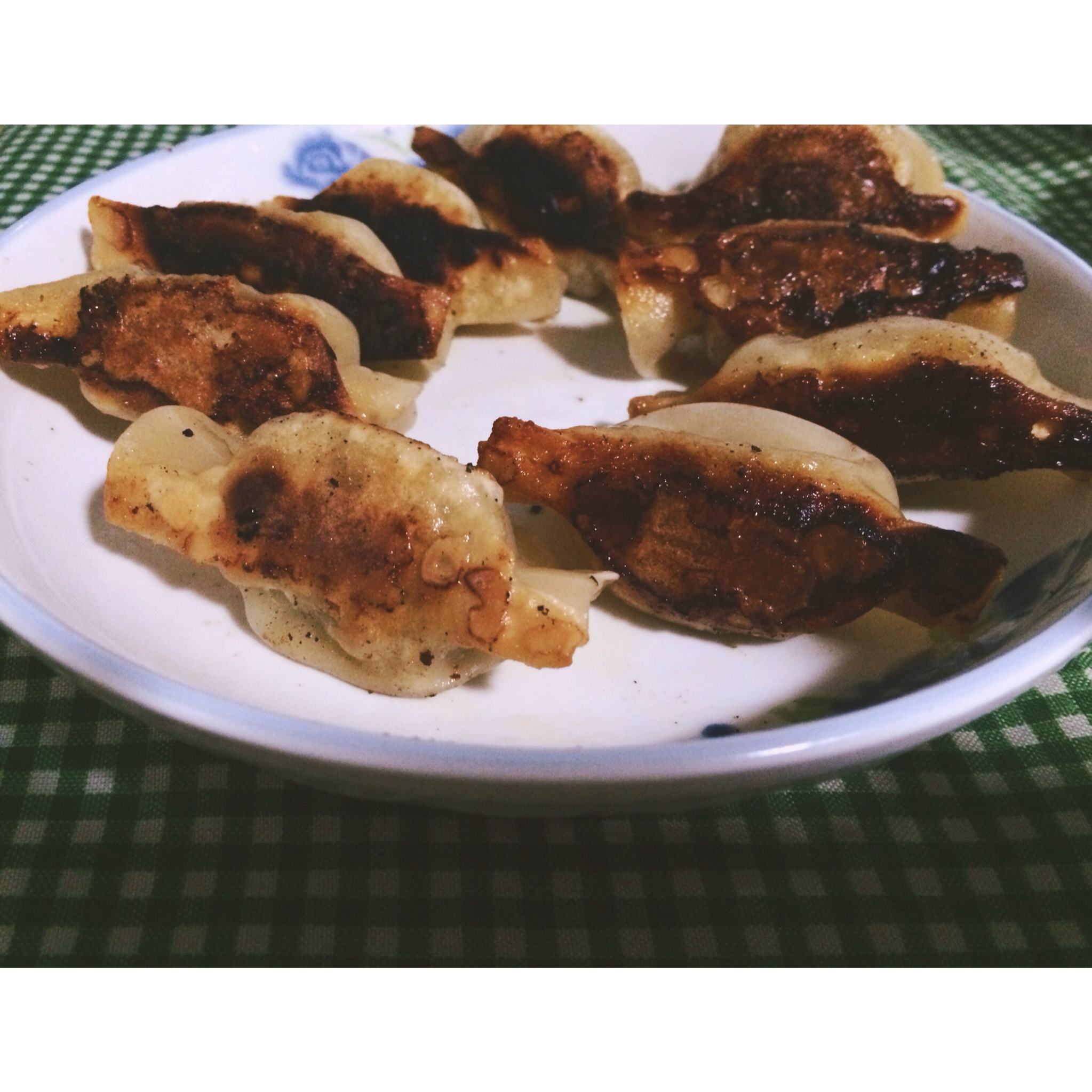 速冻水饺吃腻了吗~变锅贴吧(๑´ڡ`๑)