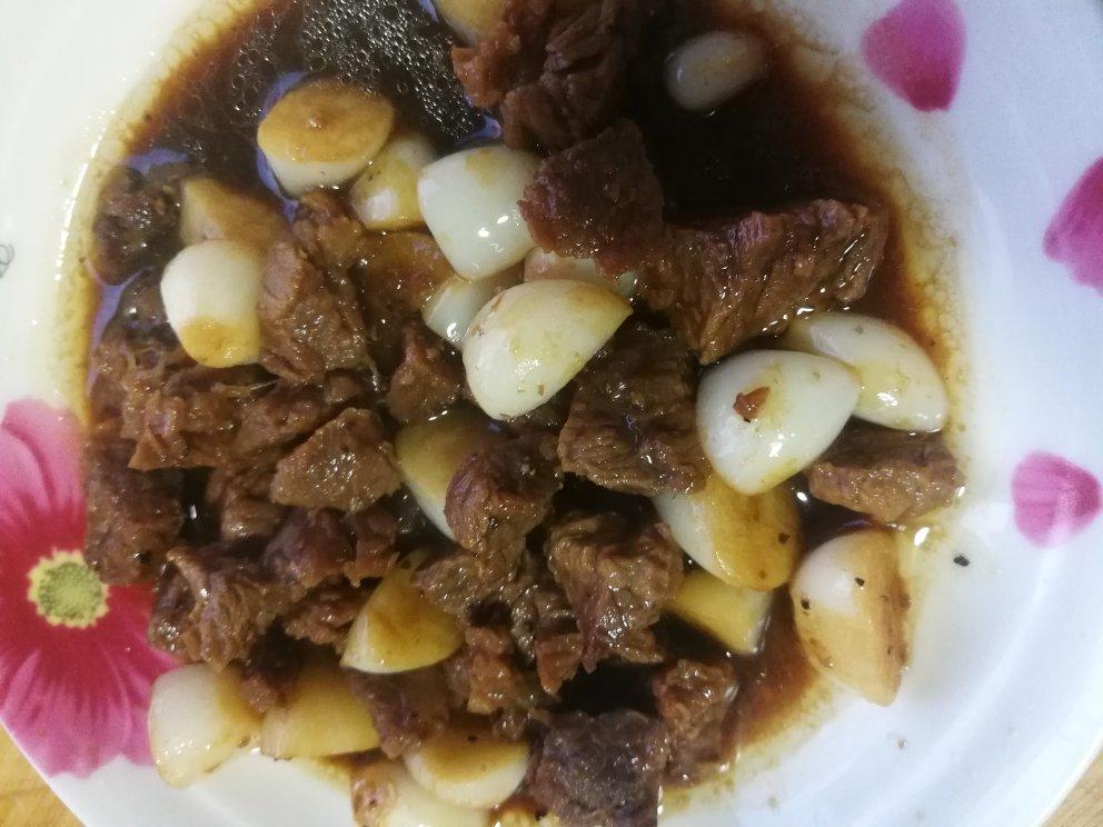 黑蒜子牛肉粒