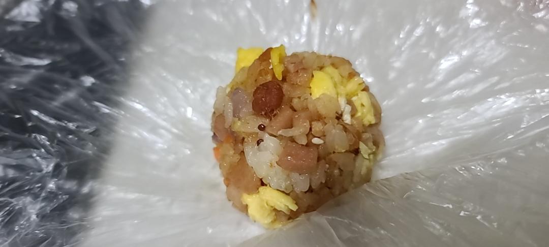 肉松海苔饭团🍙
