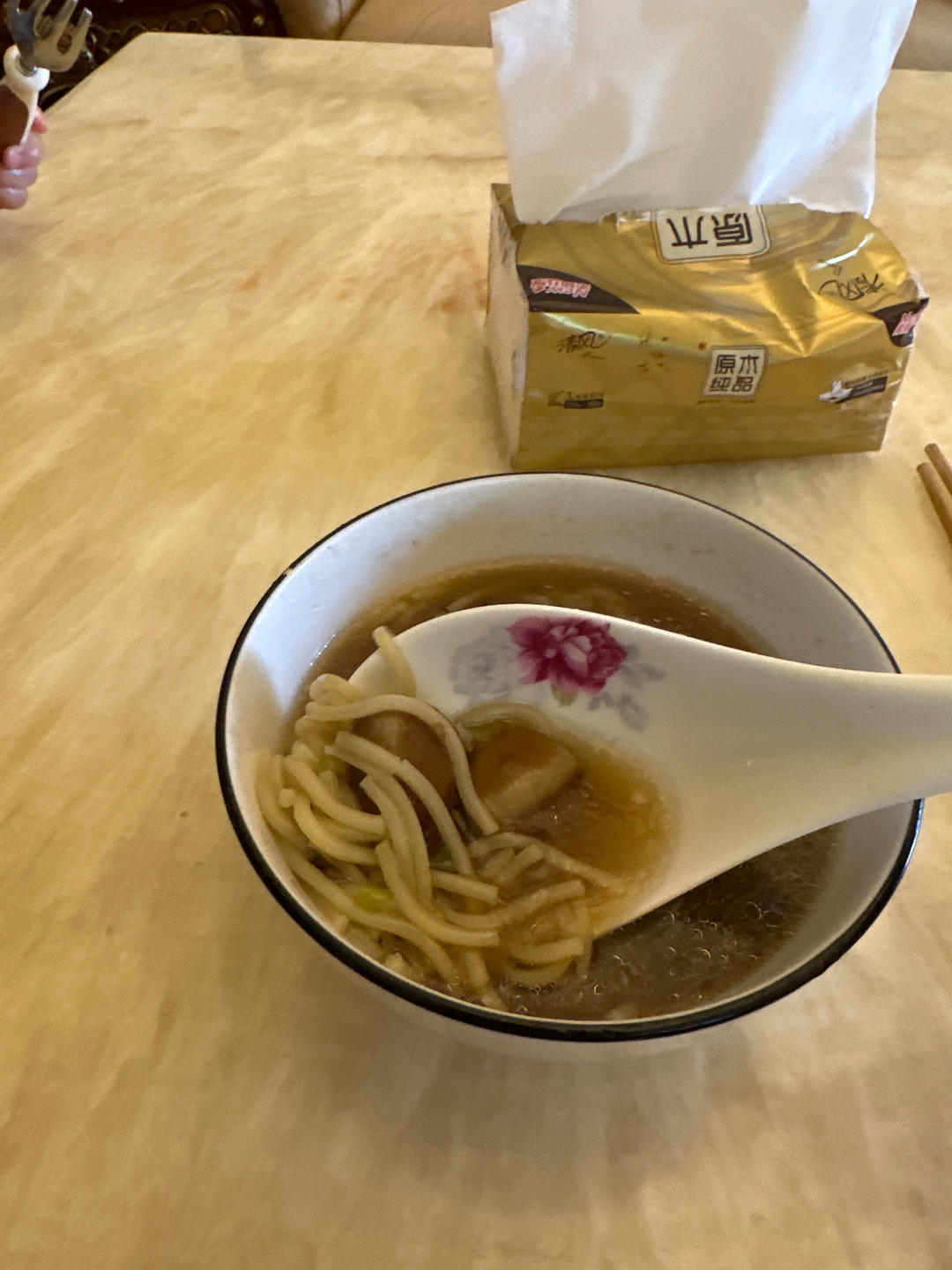 鲜掉眉毛口蘑汤