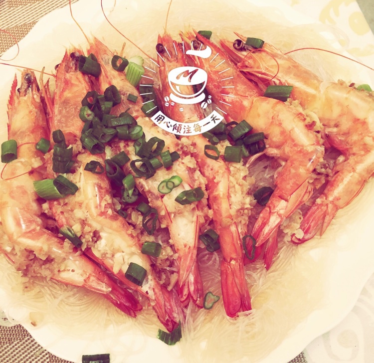 蒜蓉粉丝蒸大虾