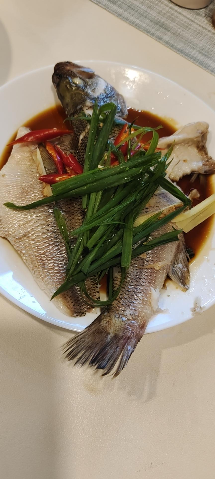 10分钟做 清蒸鲈鱼 （附切鱼图解）