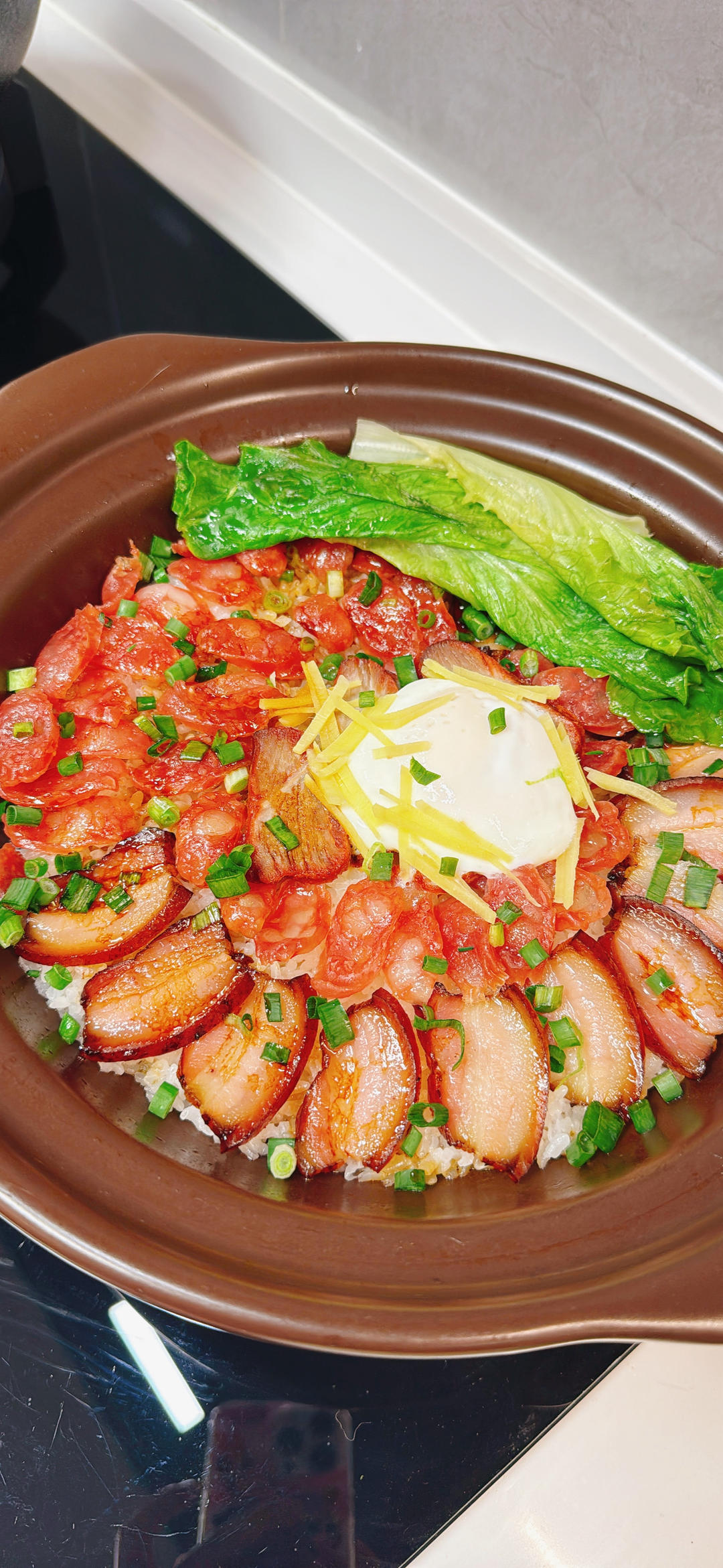 保姆级的「腊味煲仔饭2.0」加强版来了，地道老广味～