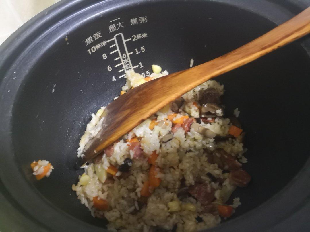 电饭煲香肠焖饭