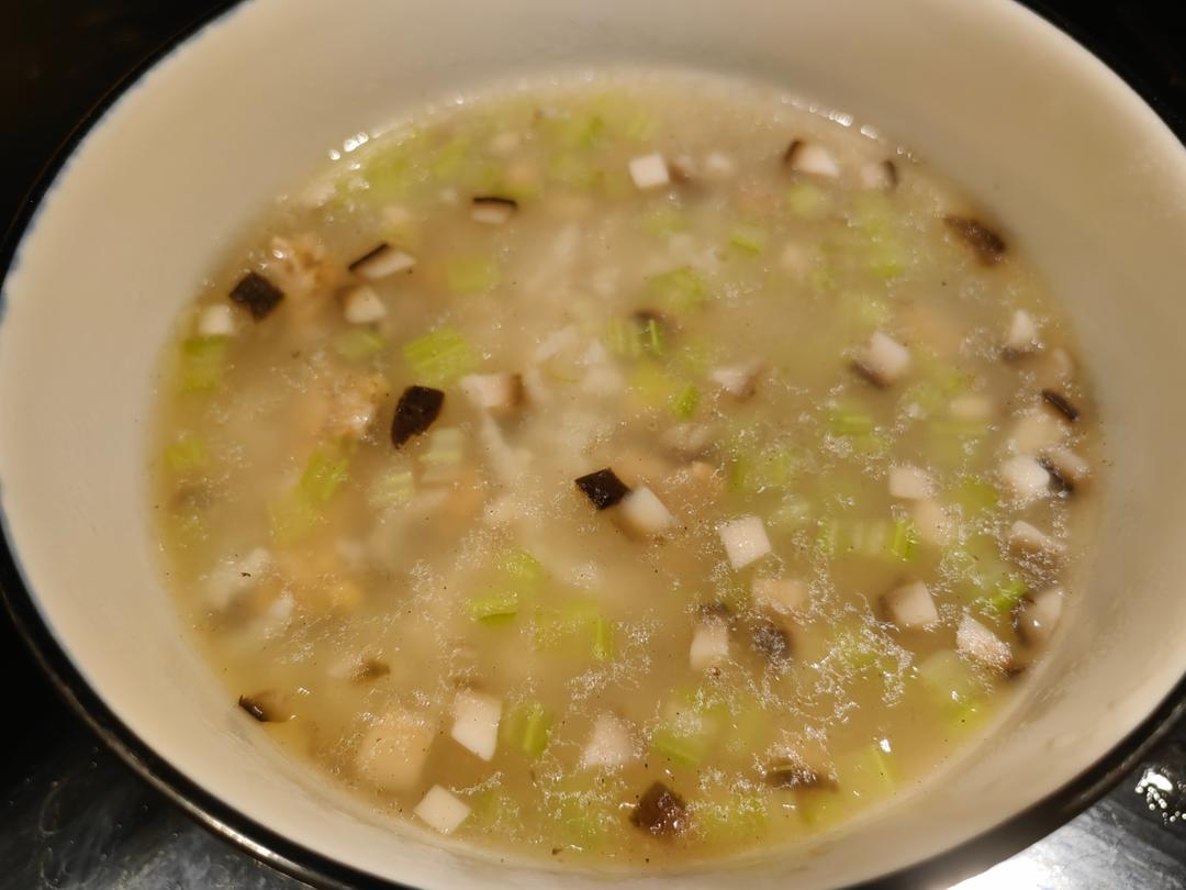 香菇芹菜瘦肉粥