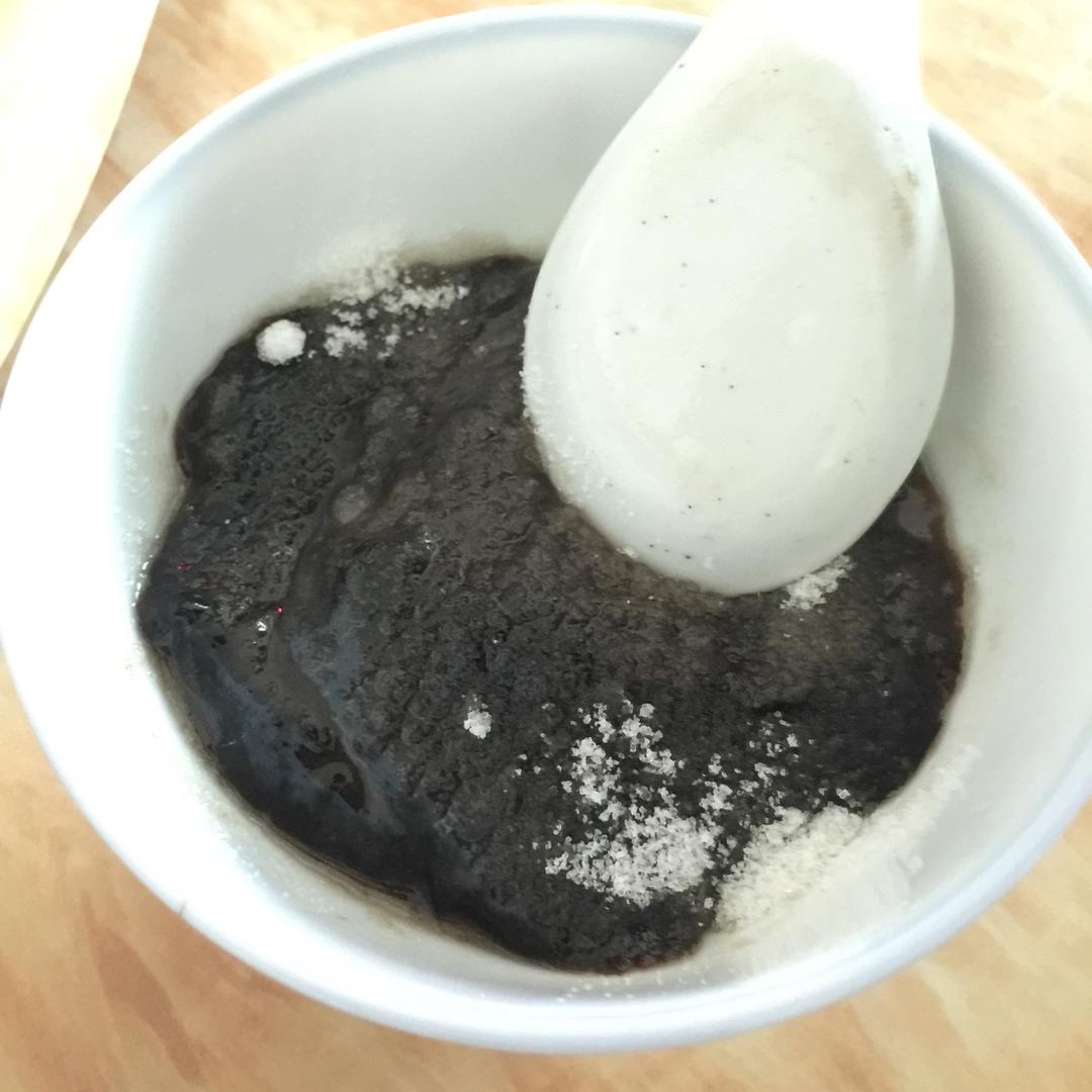手工草粿（黑凉粉）